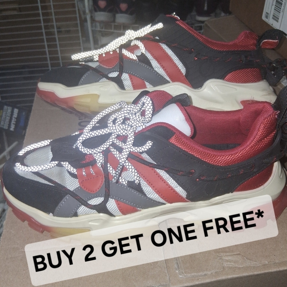 BUY 2 GET ONE FREE* Javi Edge Sneakers Size 8m/9.5w